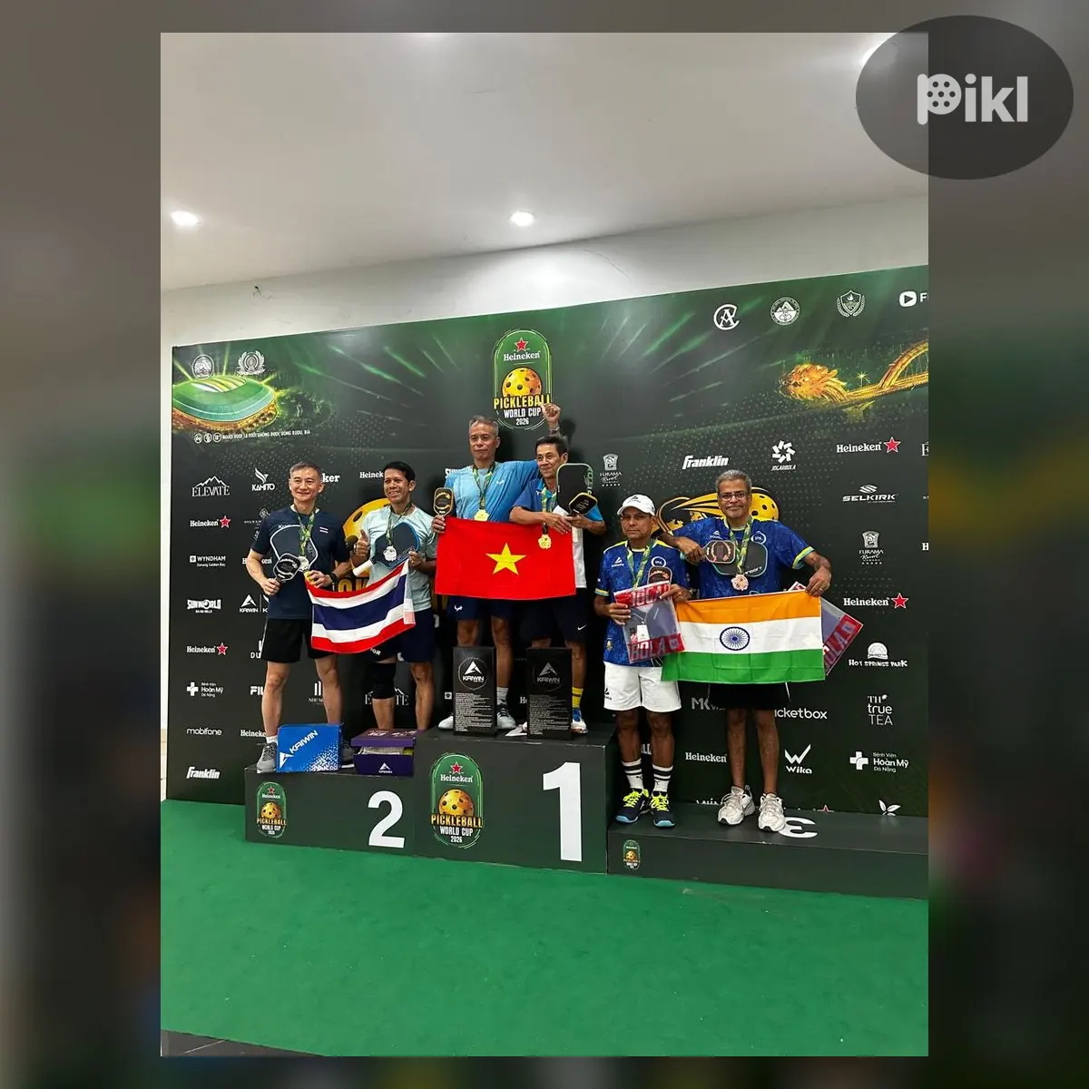 Medal ceremony — Amateur · Men's Doubles · 60+ · ≥ 4.0