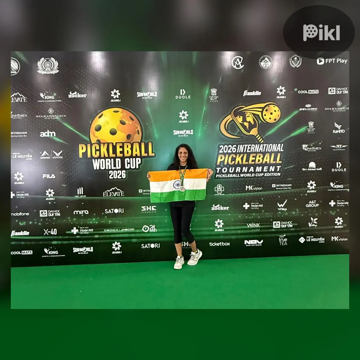 Medal ceremony — Amateur · Women's Singles · 50+ · ≥ 3.5