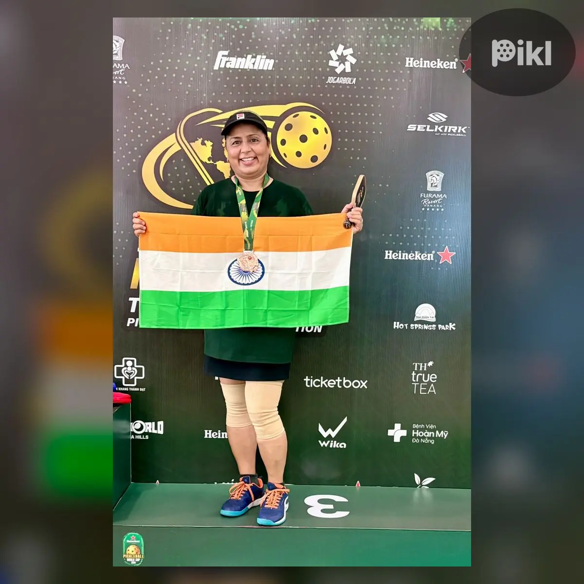 Medal ceremony — Amateur · Women's Singles · 60+ · ≥ 4.5